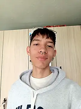 heyy noah11 online show from 10-19-25, 08:31