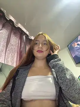 Snapshot of Leah_moon1 chatting on 03-03-26, 07:42 Leah moon1 online show from 03-03-26, 07:42