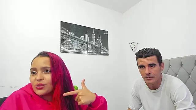 Snapshot of Sofi_And_Santy chatting on 11-22-25, 01:48 Sofi And Santy online show from 11-22-25, 01:48