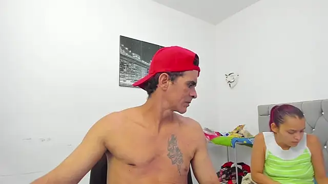 Snapshot of Sofi_And_Santy chatting on 11-26-25, 12:44 Sofi And Santy online show from 11-26-25, 12:44