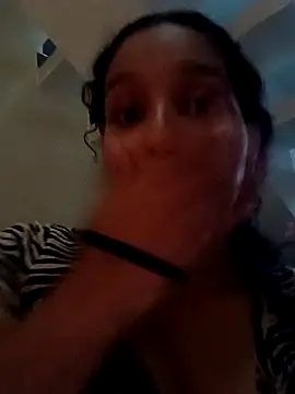 Snapshot of Belindamuller chatting on 12-01-25, 06:02 Belindamuller online show from 12-01-25, 06:02