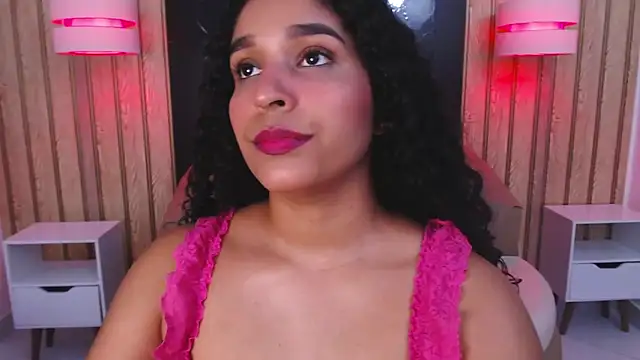 Snapshot of Belindamuller chatting on 03-05-26, 12:17 Belindamuller online show from 03-05-26, 12:17