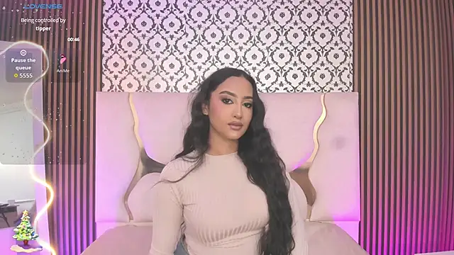 Snapshot of BEELLA_TAY1 chatting on 11-17-25, 08:03 BEELLA TAY1 online show from 11-17-25, 08:03