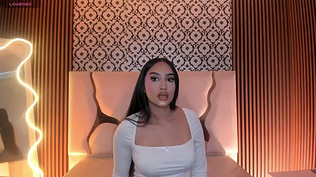 Snapshot of BEELLA_TAY1 chatting on 02-19-26, 12:34 BEELLA TAY1 online show from 02-19-26, 12:34