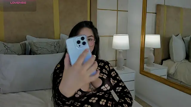 lyrabellini online show from 02-10-26, 11:03