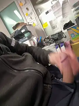 AlexGogo23 online show from 02-11-26, 03:17