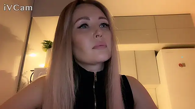 Snapshot of Biryanna chatting on 03-20-26, 08:03 Biryanna online show from 03-20-26, 08:03