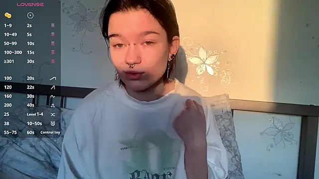 Snapshot of LorRebak chatting on 01-18-26, 01:04 LorRebak online show from 01-18-26, 01:04