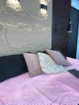 GenesisBlaze online show from 11-25-25, 06:19