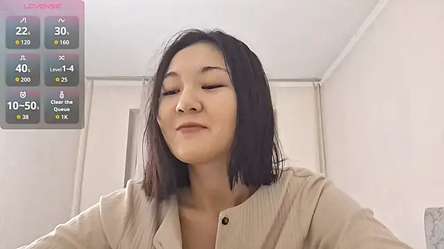 Snapshot of Lyndasilk chatting on 01-11-26, 02:22 Lyndasilk online show from 01-11-26, 02:22