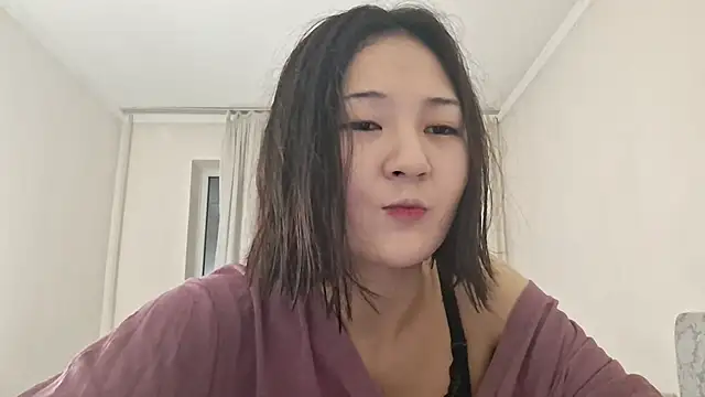 Snapshot of Lyndasilk chatting on 03-02-26, 03:30 Lyndasilk online show from 03-02-26, 03:30