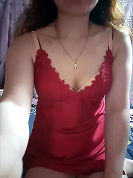 LeanaLy online show from 12-03-25, 01:42