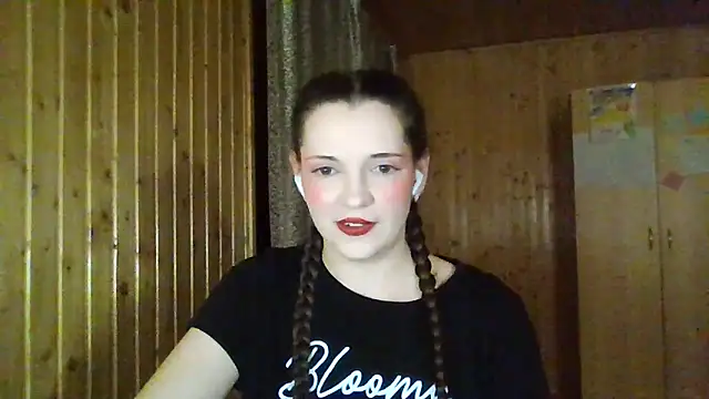 AmeliieLaFleur online show from 02-05-26, 08:13