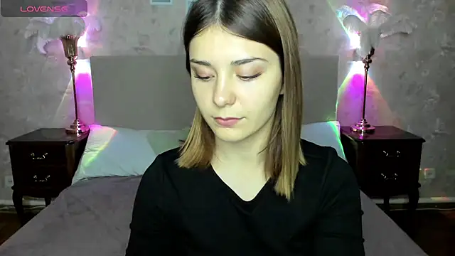 Snapshot of MargoChill chatting on 12-01-25, 02:11 MargoChill online show from 12-01-25, 02:11