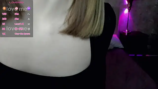 Snapshot of MargoChill chatting on 01-11-26, 02:11 MargoChill online show from 01-11-26, 02:11