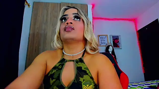 Sofiabigcock22 online show from 07-28-26, 12:48