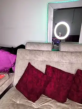 kitten25-hott online show from 10-21-25, 02:01