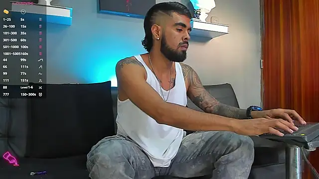 Snapshot of black_kameron_ chatting on 10-28-25, 09:50 black kameron online show from 10-28-25, 09:50