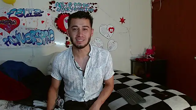 picante70  online show from 12-21-25, 10:44