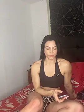 Snapshot of Kattefit chatting on 12-02-25, 02:45 Kattefit online show from 12-02-25, 02:45