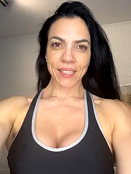 Snapshot of Kattefit chatting on 12-03-25, 02:52 Kattefit online show from 12-03-25, 02:52