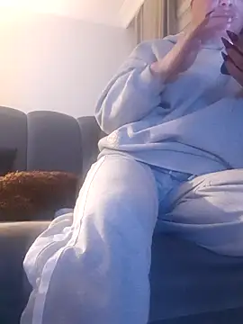 Trans Mahsen online show from 10-21-25, 06:08