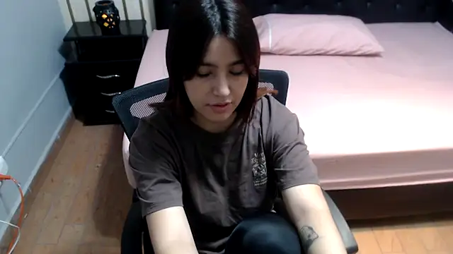 1evelinewood online show from 03-17-26, 01:25