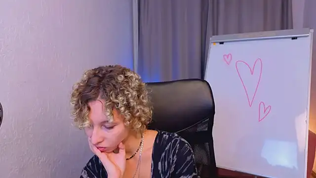 Mary Wahlberg online show from 10-16-25, 05:30