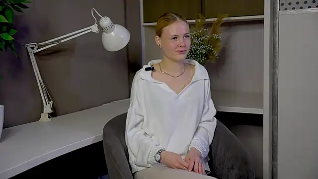 Snapshot of AletaKettler chatting on 10-13-25, 10:59 AletaKettler online show from 10-13-25, 10:59