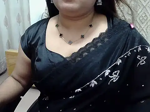 Snapshot of SexyRani2000 chatting on 06-22-26, 07:11 SexyRani2000 online show from 06-22-26, 07:11