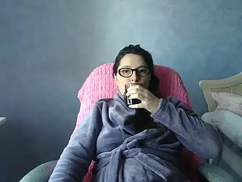 LuckyLisa23 online show from 04-17-26, 10:29