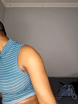 certifiedhottie2025 online show from 07-21-26, 07:32