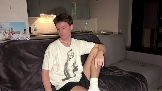 Jeremy1Scott online show from 11-03-25, 03:41