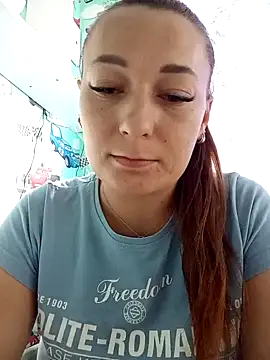 Snapshot of HollyDollsi chatting on 10-13-25, 10:15 HollyDollsi online show from 10-13-25, 10:15