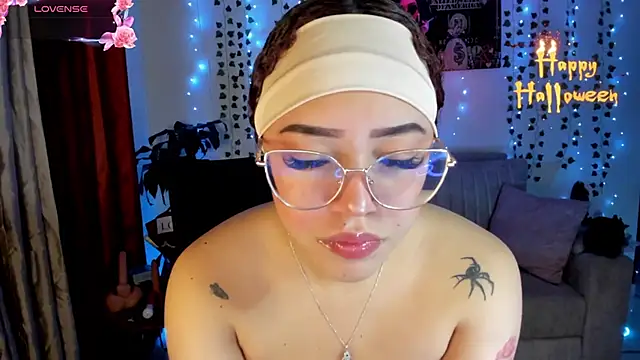 Snapshot of Lizz_martins chatting on 11-04-25, 01:59 Lizz martins online show from 11-04-25, 01:59