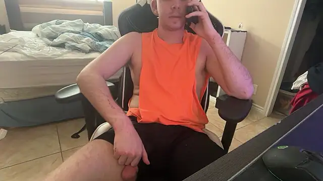 Snapshot of eddieeeeee1232 chatting on 03-03-26, 08:37 eddieeeeee1232 online show from 03-03-26, 08:37