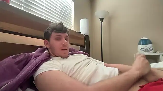 Snapshot of eddieeeeee1232 chatting on 03-12-26, 09:54 eddieeeeee1232 online show from 03-12-26, 09:54