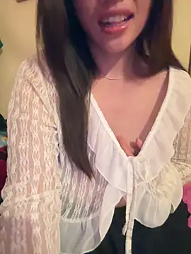 Snapshot of -Paige- chatting on 05-02-26, 12:26 -Paige- online show from 05-02-26, 12:26