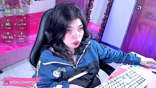 Snapshot of selina_lovers_ chatting on 03-15-26, 03:23 selina lovers online show from 03-15-26, 03:23