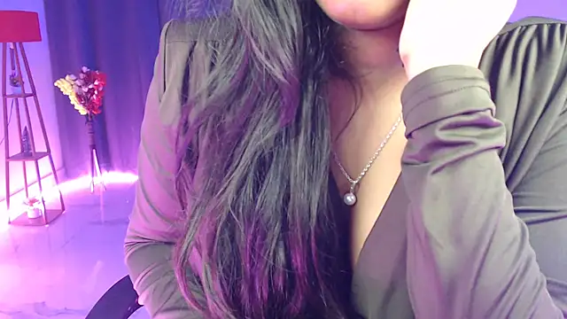 Snapshot of Rashiii_ chatting on 02-07-26, 04:00 Rashiii online show from 02-07-26, 04:00