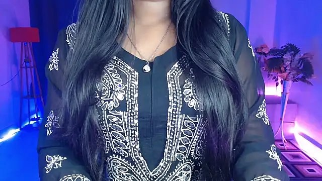 Snapshot of Rashiii_ chatting on 02-21-26, 01:12 Rashiii online show from 02-21-26, 01:12