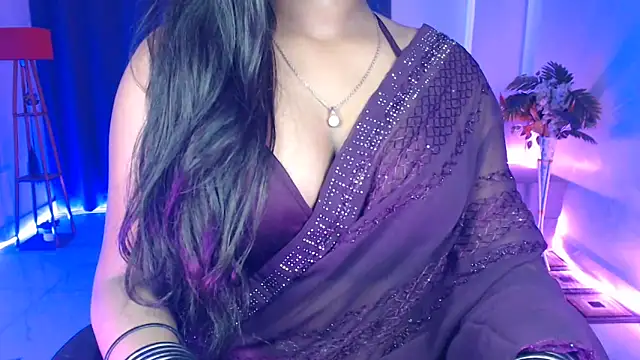 Snapshot of Rashiii_ chatting on 03-05-26, 04:41 Rashiii online show from 03-05-26, 04:41