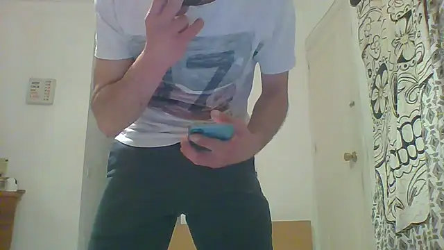 calienteatope online show from 04-19-26, 01:16