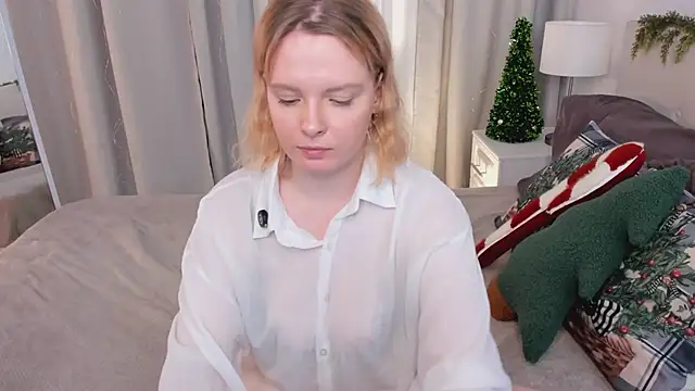 Snapshot of Stacy_Starr chatting on 01-14-26, 03:39 Stacy Starr online show from 01-14-26, 03:39