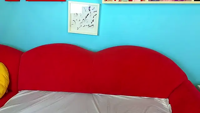 Snapshot of Soft_Lilly chatting on 11-27-25, 06:04 Soft Lilly online show from 11-27-25, 06:04