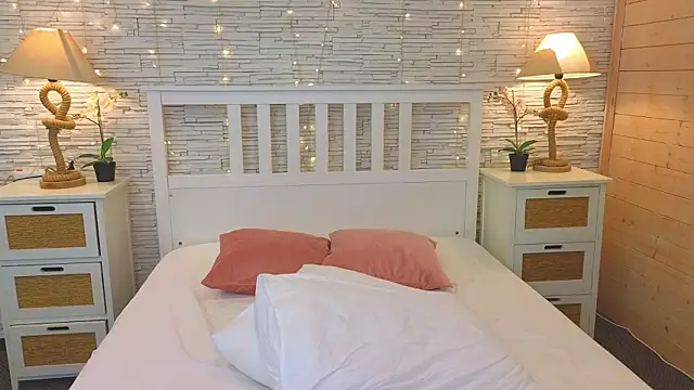 Snapshot of Soft_Lilly chatting on 02-09-26, 06:17 Soft Lilly online show from 02-09-26, 06:17