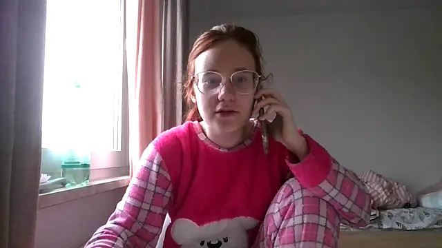LuckySLove online show from 04-12-26, 03:50