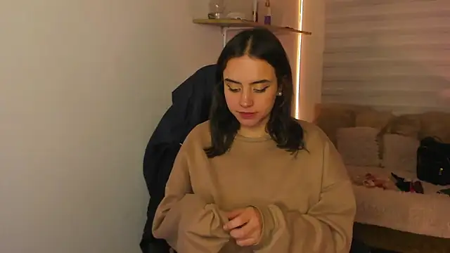 Emily Lindey online show from 10-19-25, 03:29