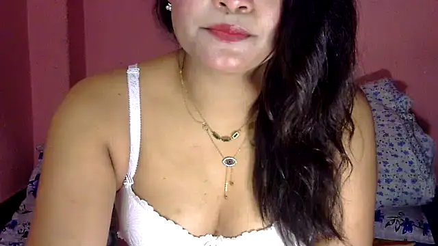 Snapshot of teri_deewani chatting on 03-08-26, 02:04 teri deewani online show from 03-08-26, 02:04