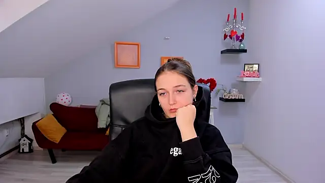 AnneWilsonn online show from 02-12-26, 01:28